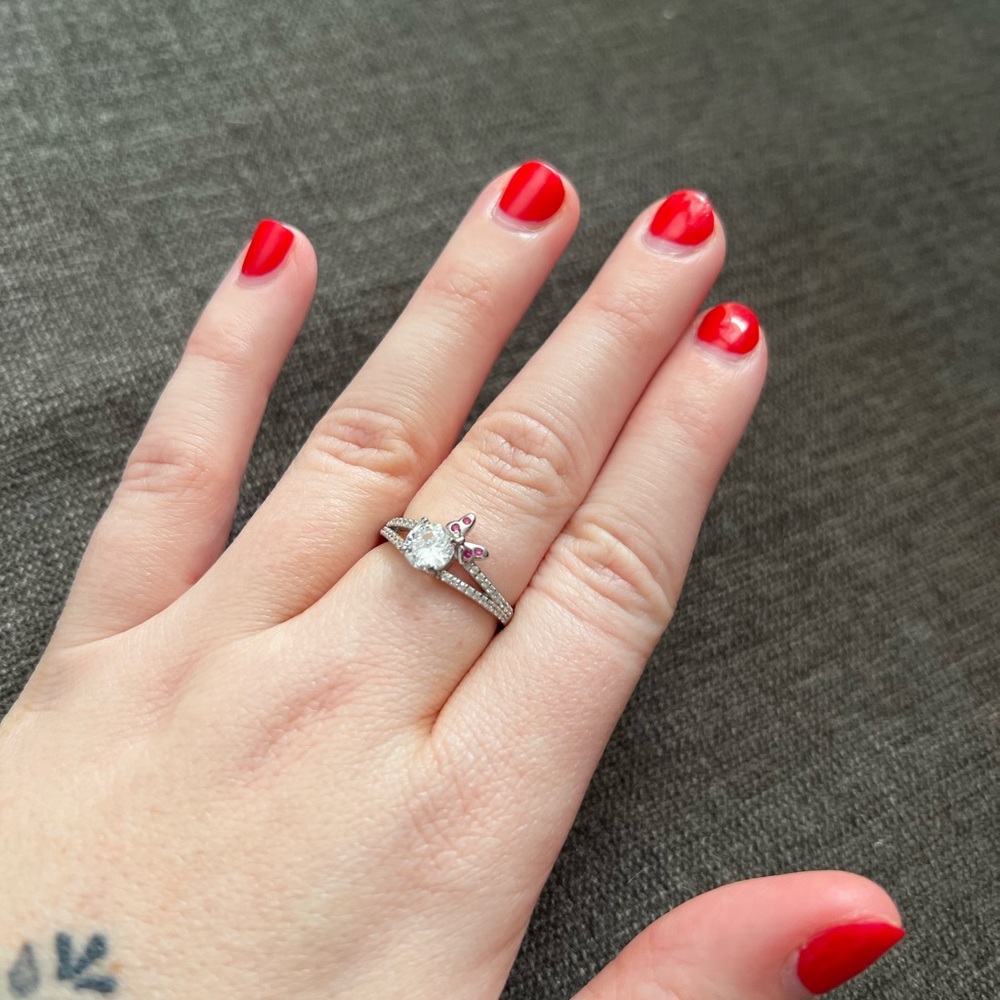 Silver Minnie Mouse Ring